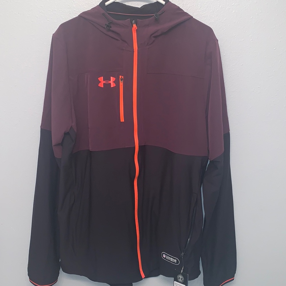 UnderArmour zip up